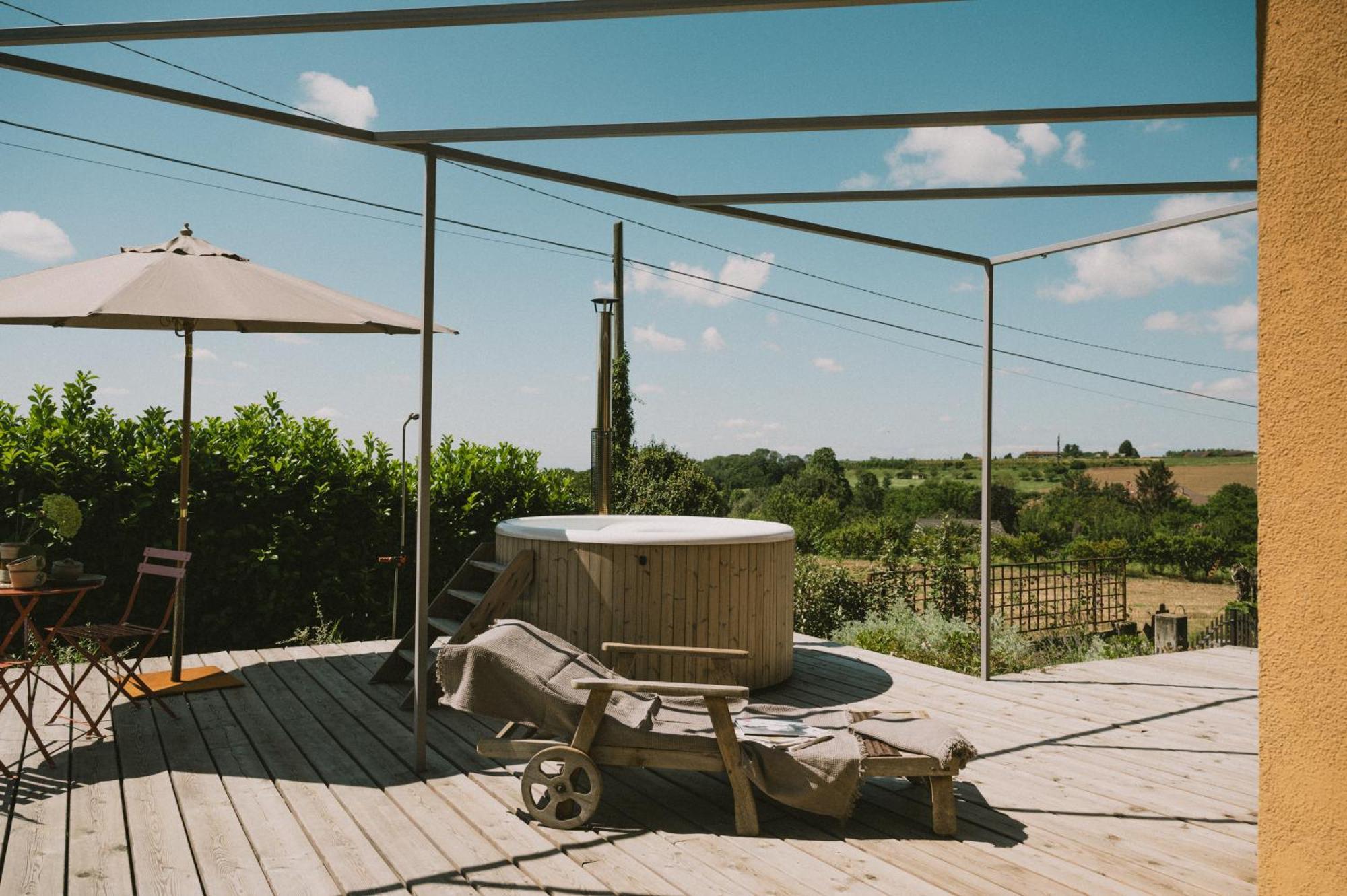 Bed and breakfast Casa Kiko Pecetto Extérieur photo